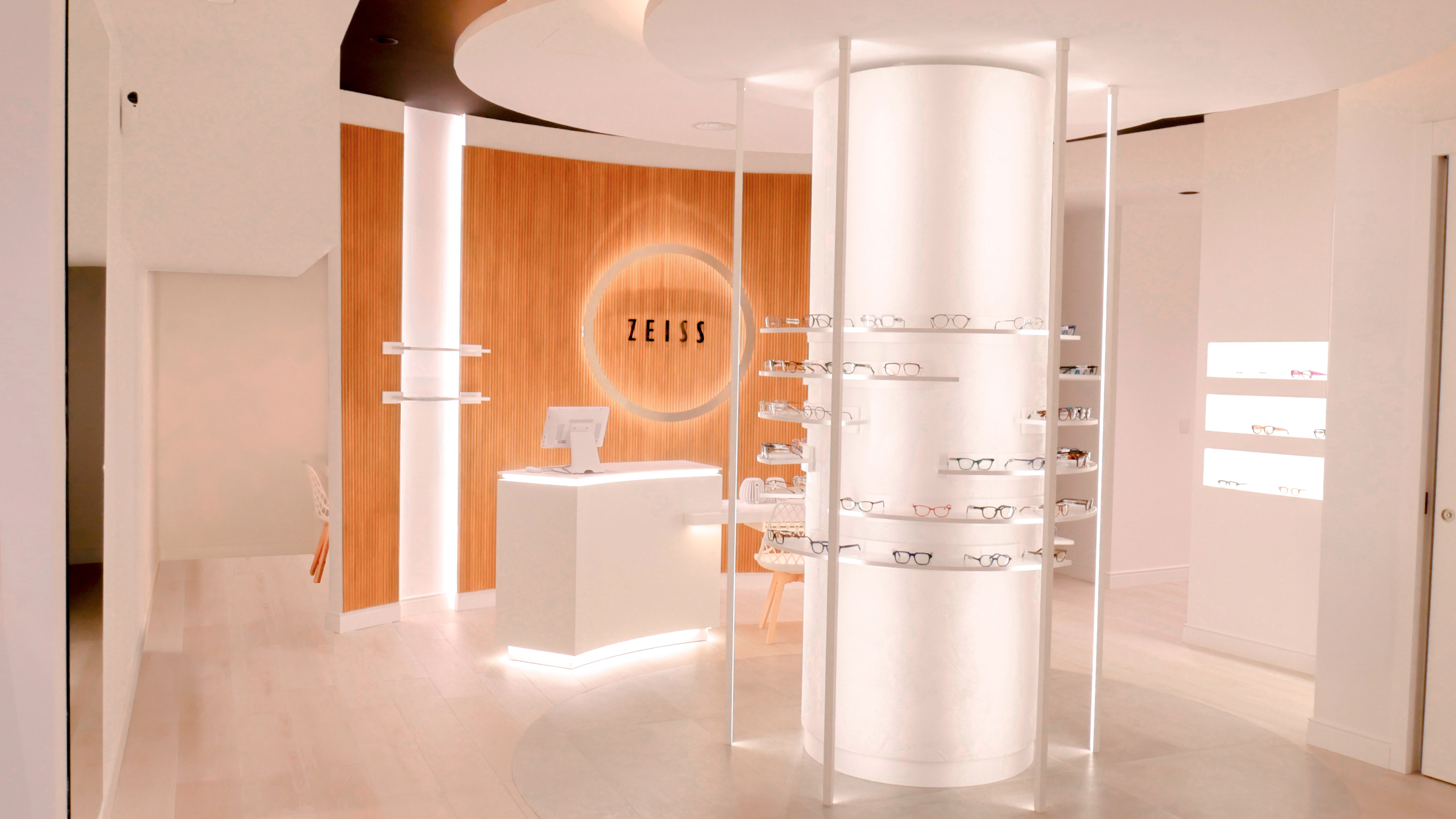 Óptica Zeiss Vision Center Valladolid - 1